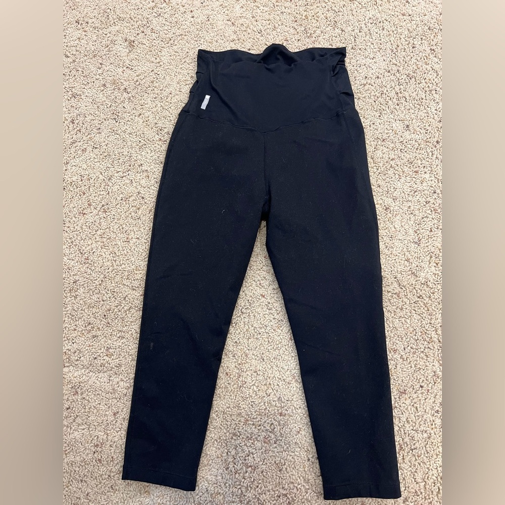 Zella maternity 3/4 length leggings size medium